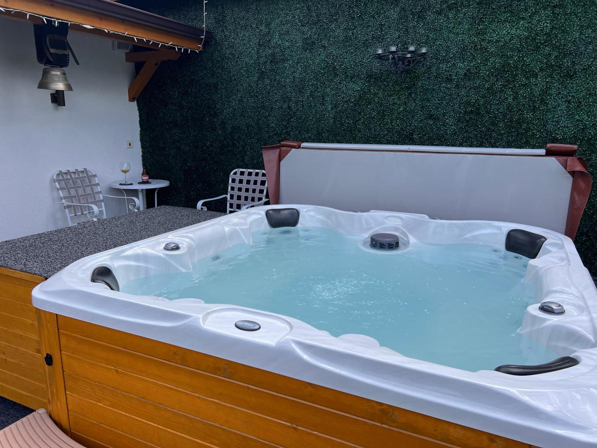 Villa Adelheide - Spa, Bbq & Jacuzzi Beli Iskar Eksteriør bilde