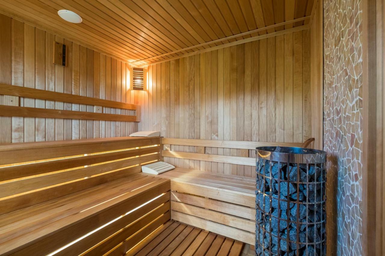 Villa Adelheide - Spa, Bbq & Jacuzzi Beli Iskar Eksteriør bilde